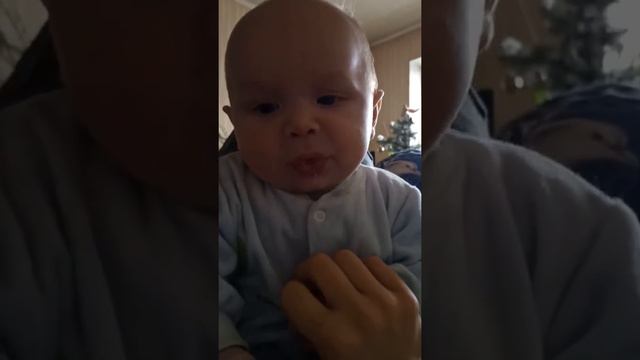 👶КоЛяДки БыВаЮт и в 4 месяца🙀