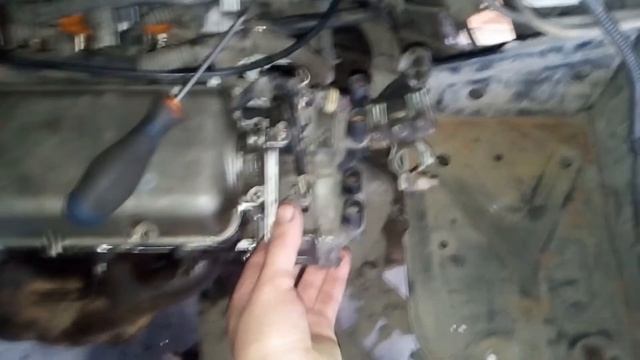 №2 Fiat Punto 94г гаражный ремонт без спец инструмента и опыта. часть№2 запуск двигателя. смотреть онлайн