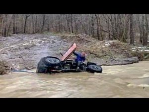 Suzuki jimny на 35 колёсах унесла река. Жесть, русское бездорожье, потоп, грязь, горы, лес.