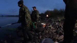 РЫБАЛКА НА КАМНЯХ. ВЫШНЕВОЛОЦКОЕ ВОДОХРАНИЛИЩЕ.