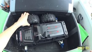 Два брата акробата :) Traxxas Summit 1/10 & Traxxas Summit 1/16