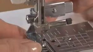 Лапка для швейной машины Brother F036N для вшивания молнии XC1970 002