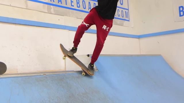 NIGEL HAS NEVER FALLEN THIS MUCH! смотреть онлайн