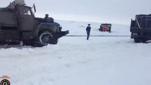Мастерство и безбашенность водителей тяжелой техники на севере России выпуск #40