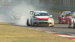 Столкновение Лёба и Мюллера - FIA WTCC