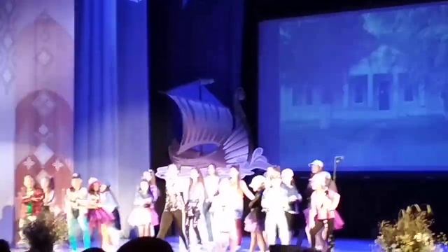 Едем в соседнее село на дискотеку "фантазёры" смотреть онлайн