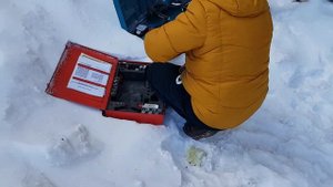 Испытание фасадного анкера TechKrep TSX PRO F на вырывание из керамзитоблока.