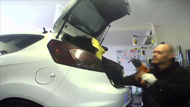 FORD FIESTA ST LIGHT TINT смотреть онлайн