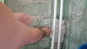 как не надо укладывать кафельную плитку..