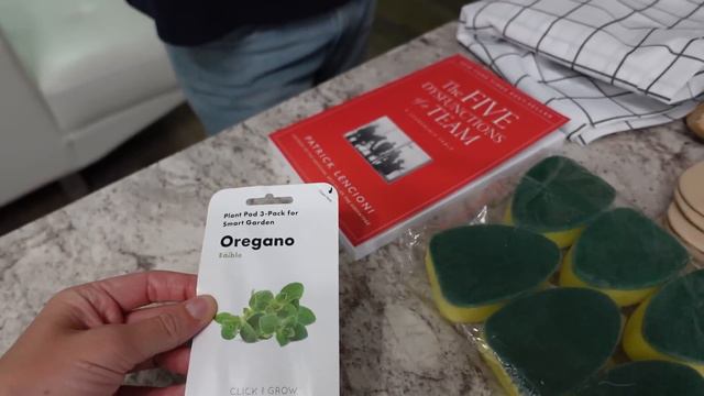 ПОТЕРЯННЫЕ ПОСЫЛКИ! Обзор ТОВАРОВ Из Магазина ПОТЕРЯННЫХ ПОСЫЛОК! ВОТ ВЗЯЛИ ТАК ВЗЯЛИ! смотреть онлайн