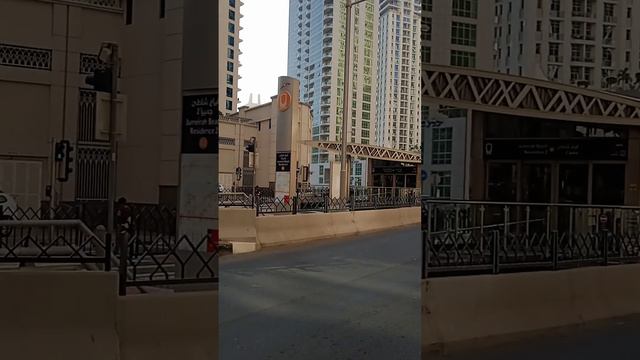 Dubai marina walk from dmcc metro station to Jumeirah beach walking, Dubai yatch club passing смотреть онлайн