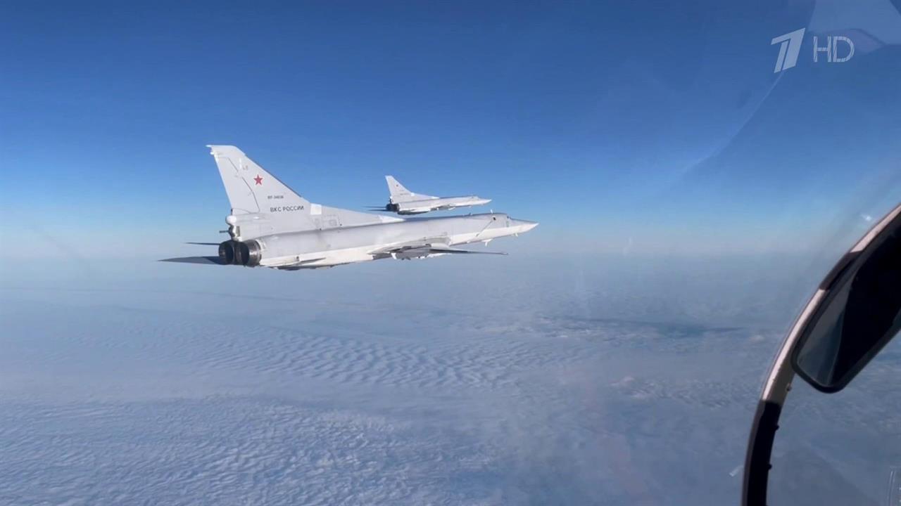 Два дальних бомбардировщика пять часов патрулировали воздушное пространство над Балтикой