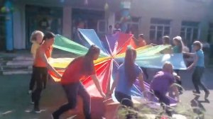 Танец с полотнами)))