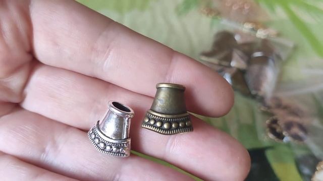 Посылки (фурнитура, подвески, бусины) с двух площадок Вайлдберриз и АлиЭкспресс 08.10.220 смотреть онлайн