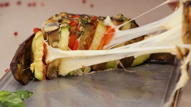 Приготовьте на ужин веер из баклажанов и кабачков. Превосходный рецепт! смотреть онлайн