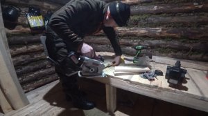 A WARM LOG CABIN UNDERGROUND IN -25°C OUTSIDE! I MADE A SMALL FOLDING TABLE / SOLO BUSHCRAFT