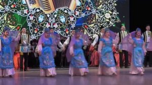 “Гармун” – татарская народная песня. Исполняет хор.