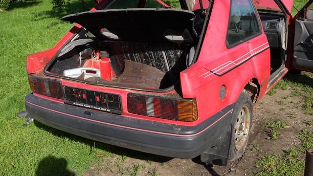 Starting Ford Escort XR3i After 8 Years + Test Drive смотреть онлайн