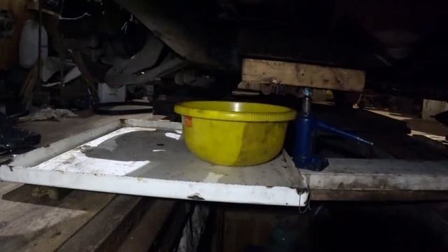 Замена ремня ГРМ, помпы, роликов и ручейкового ремня Peugeot 407 смотреть онлайн