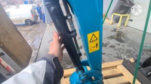 Новый японский экскаватор. Мини экскаватор.