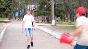 ПРАНК  в лагере. Курс ВИДЕОБЛОГИНГА для детей в Новосибирске. Киноканикулы | Студия кино КРАСКИ.
