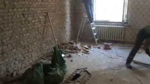 Демонтаж штукатурки подготовка квартиры к капитальному ремонту