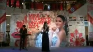 UNLOVEABLE ( " Live "  @ Miss Tiffany's Universe 2011, Central World Plaza) by BELL NUNTITA !