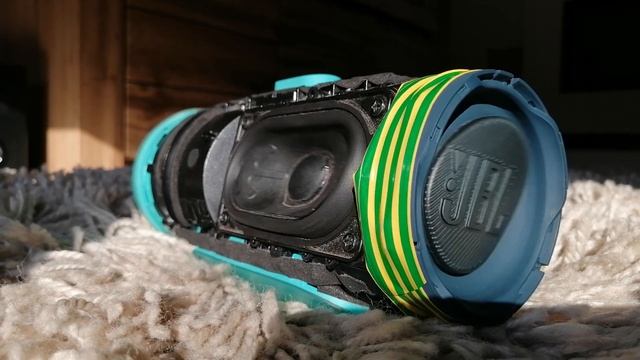 JBL FLIP CHARGE 4 EXTREME BASS MAMBO 100LFM