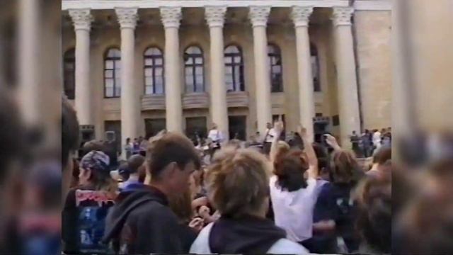 РЕДКИЕ КАДРЫ Сергиев Посад День города 1998, рок концерт смотреть онлайн