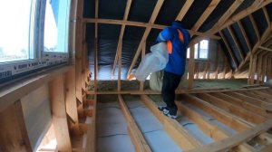 Утепляю потолок самым дешевым насыпным утеплителем\Сосед обломал все планы\