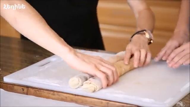 Թխվածքաբլիթ Փալմիեր - Palmiers French Cookies - Heghineh Cooking Show in Armenian смотреть онлайн