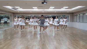 Bailamos (Tonight We Dance) Line Dance (Improver Level)