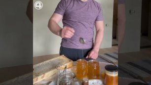 Как определить качество мёда и как отличить настоящий мед от меда пчел, которых кормили сахаром?