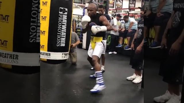 FLOYD MAYWEATHER | BOXING LEGEND HALL OF FAMER | UNDEFEATED WORLD CHAMPION IN FIVE WEIGHT CLASSES смотреть онлайн