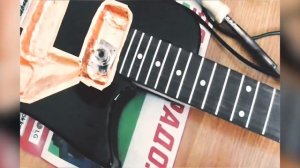 Электрогитара своими руками Из дачной доски и запчастей с Алиэкспресс.