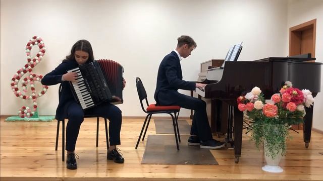 С. Бредис «Осень» Ершов Кирилл (концертмейстер), Карпова Илина (иллюстратор) смотреть онлайн