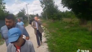 отачь молдова цыгане прославлеют Бога на улице