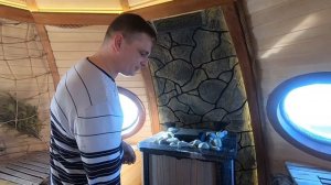 Печь Redmis Бастион в купольной бане, топим из парной, обзор и тест.