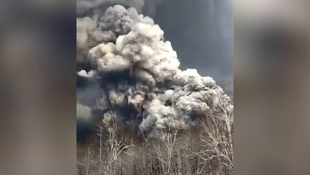 Извержение вулкана Шивелуч продолжается с меньшей интенсивностью / События на ТВЦ