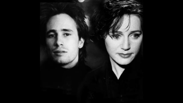 Jeff Buckley & Elizabeth Fraser - All Flowers In Time Bend Towards The Sun смотреть онлайн