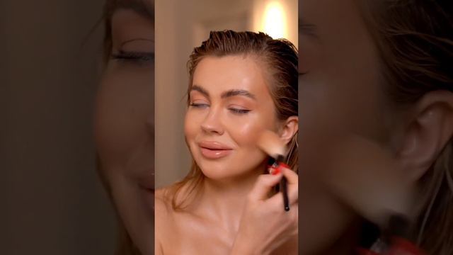 МАКИЯЖ ДЖИДЖИ ХАДИД 2023 смотреть онлайн