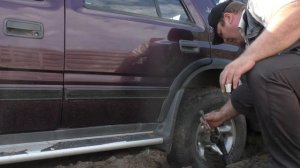 Машина на пузе и домкрат от УАЗа