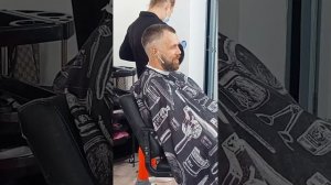 Удаление волос на ушах.