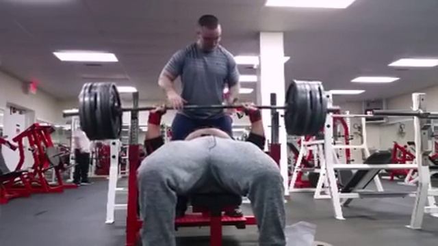 Джулиус Меддокс, жим лёжа без экипировки - 265 кг на 5 раз с паузой ! смотреть онлайн