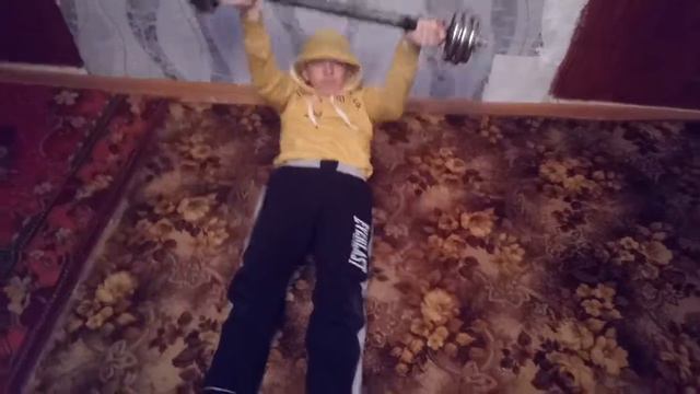 как сделать штангу + как накачатся к лету смотреть онлайн