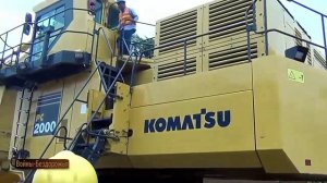 СЛОЖНАЯ МОБИЛЬНОСТЬ KOMATSU PC1250, большие грузовики SCANIA.