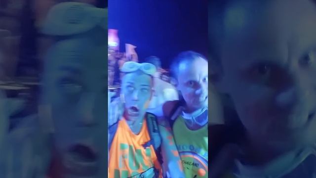 Мы на Вечеринке Полной Луны | Full Moon Party | Реакция иностранцев на наш кружок танцев #shorts