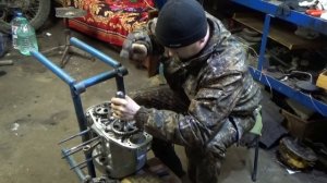 Сборка двигателя мотоцикла Днепр (часть 2). Установка шестерен ГРМ, передней крышки ГРМ.