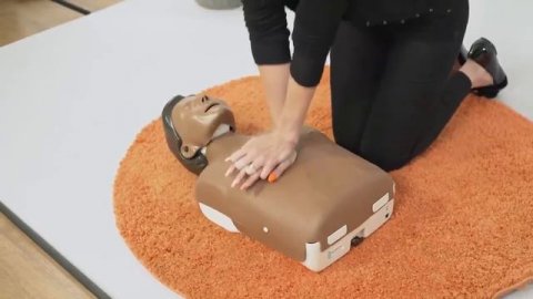 Resuscitation CPR - First Aid Training