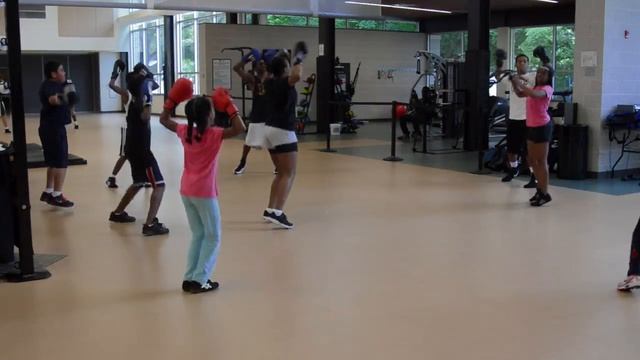 Charlotte Boxing Academy смотреть онлайн